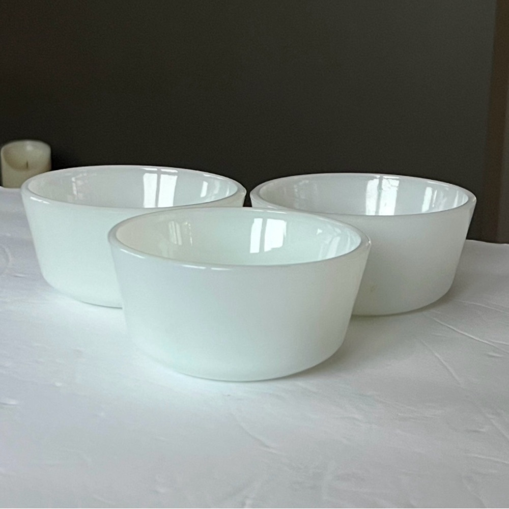 VTG Anchor Hocking Anchorwhite (milk) glass custard cups/ramekins ovenware